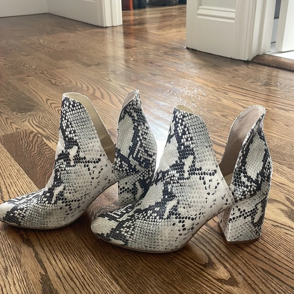Steve Madden Rookie Booties - Picture 3 of 4
